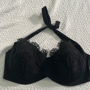 Hunter McGrady x Playful Promises bathing suit top